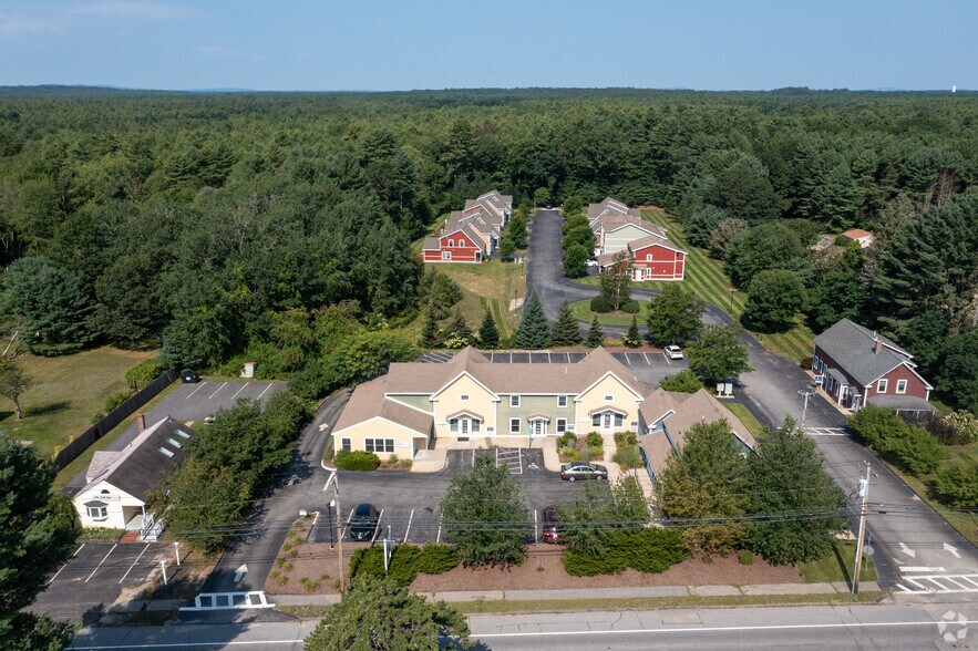 69 York St, Kennebunk, ME à vendre - Aérien – Image 1 sur 5
