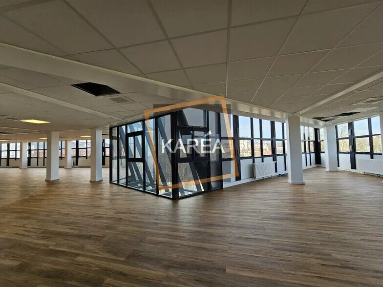 Bureau dans Champigny-sur-Marne à louer - Photo de l’immeuble – Image 1 sur 6