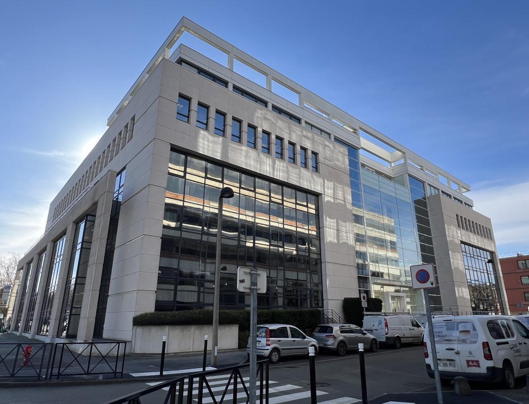 7 Rue James Joule, Guyancourt à vendre Photo de l’immeuble– Image 1 sur 19