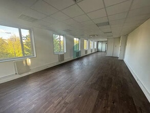 Local d’activités dans Villepinte à louer Photo intérieure– Image 2 sur 5