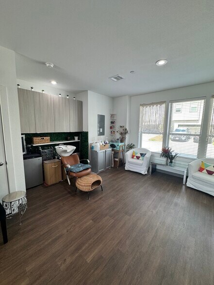 18724 Centro Main St, Shenandoah, TX à louer - Photo de l’immeuble – Image 3 sur 13