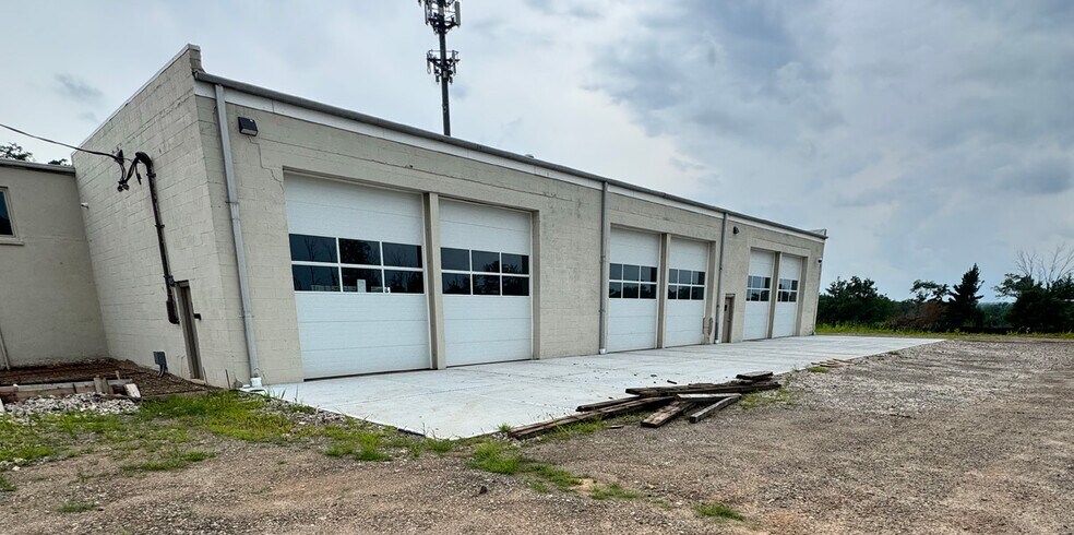 207 Everitts Rd, Ringoes, NJ à louer - Photo de l’immeuble – Image 1 sur 7