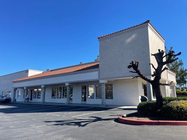 25190 Hancock Ave, Murrieta, CA à louer - Photo de l’immeuble – Image 2 sur 8