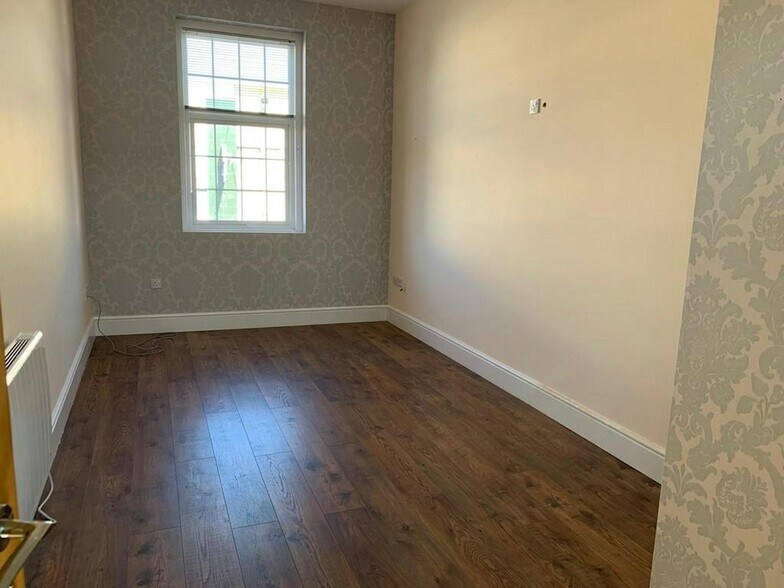 25 High St, Loughborough à louer - Photo de l’immeuble – Image 2 sur 5