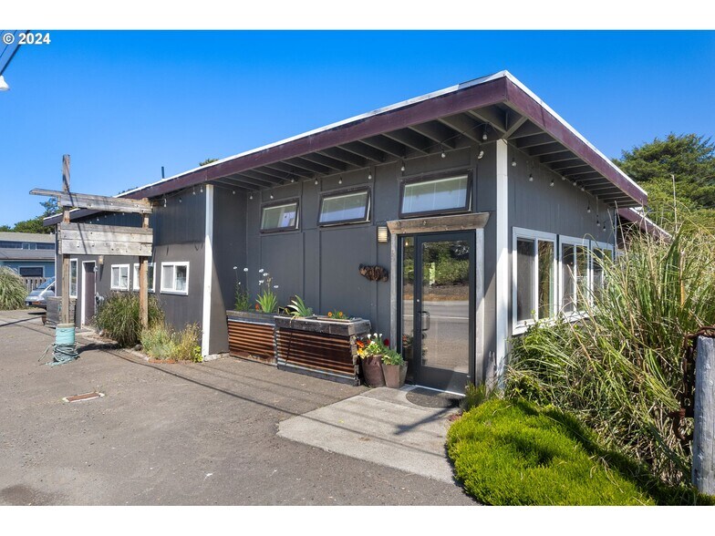 2010 Highway 101 N, Rockaway Beach, OR à vendre - Photo de l’immeuble – Image 2 sur 47