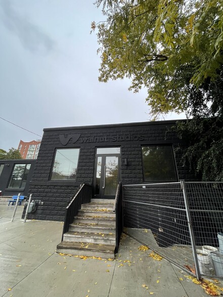 83-91B Walnut Av, Toronto, ON à louer - Photo de l’immeuble – Image 2 sur 15