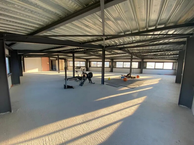 Bureau dans Hyères à louer - Photo intérieure – Image 2 sur 5