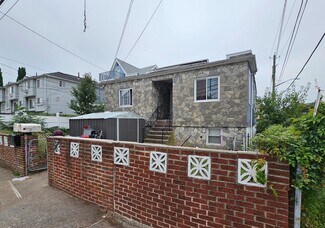 Plus de détails pour 270 Norway Ave, Staten Island, NY - Logement à vendre