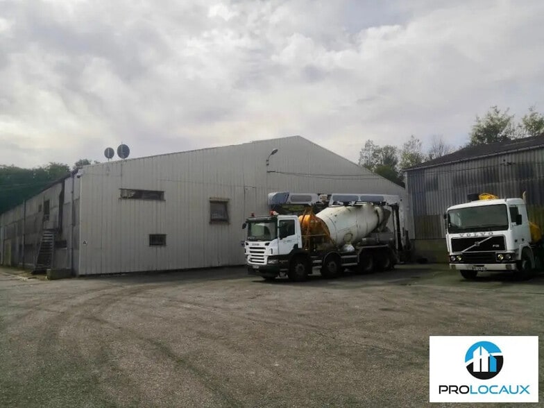 Industriel/Logistique dans Grand-Couronne à louer - Photo de l’immeuble – Image 2 sur 3