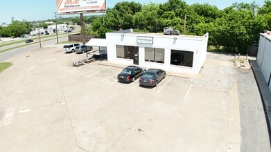 3701 Southwest Blvd, Fort Worth, TX à louer Photo de l’immeuble– Image 2 sur 6