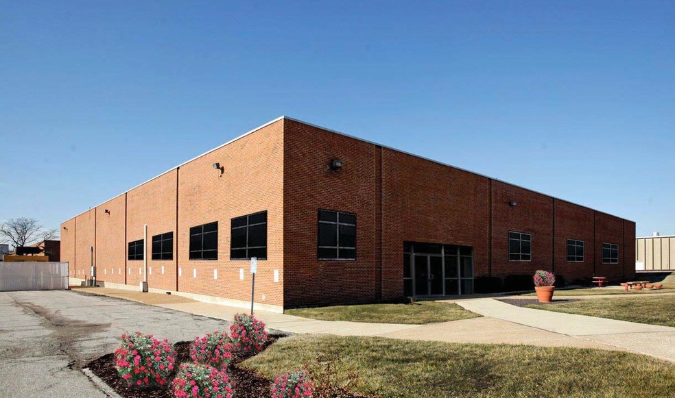 560 Anglum Rd, Hazelwood, MO à vendre - Photo de l’immeuble – Image 3 sur 20