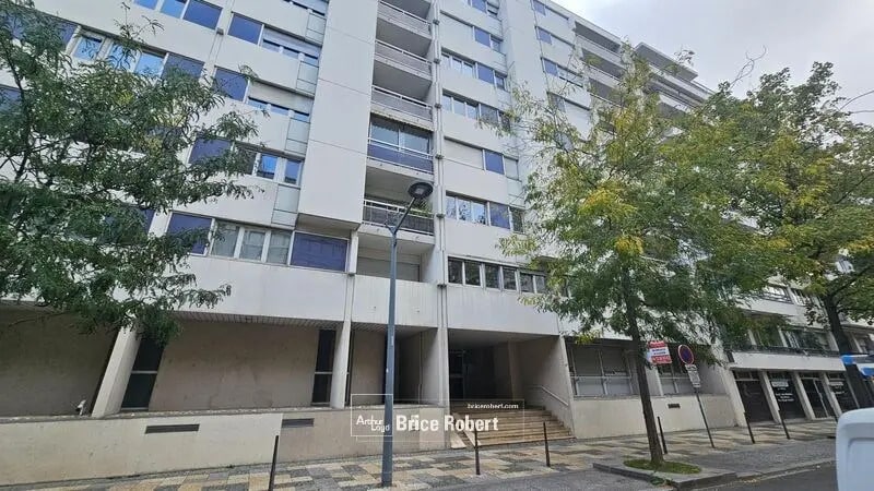 Bureau dans Lyon à louer Photo de l’immeuble– Image 1 sur 6