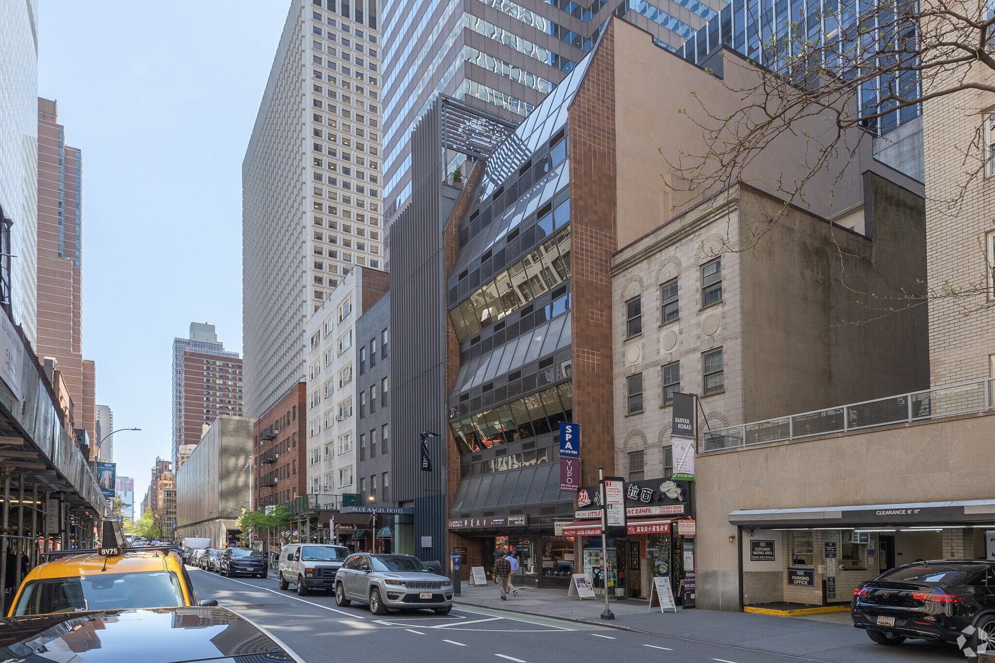 150 E 55th St, New York, NY à louer Photo de l’immeuble– Image 1 sur 16