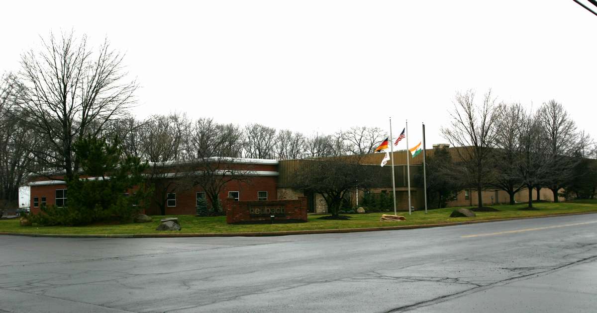 99 Newbold Rd, Fairless Hills, PA à louer Photo principale– Image 1 sur 21