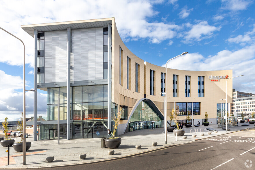 Dundee Central Waterfront, Dundee à louer - Photo principale – Image 1 sur 9
