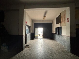 Plus de détails pour Local commercial à vendre