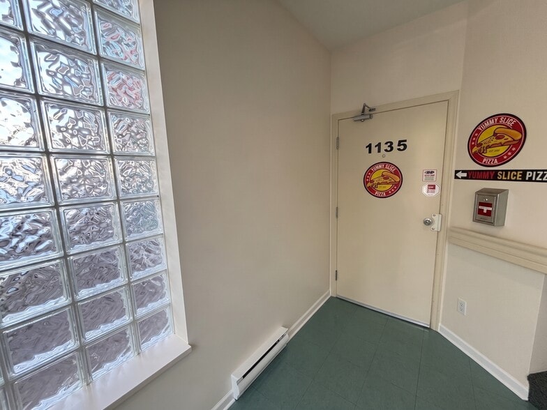 11871 Horseshoe Way, Richmond, BC à vendre - Photo de l’immeuble – Image 2 sur 10