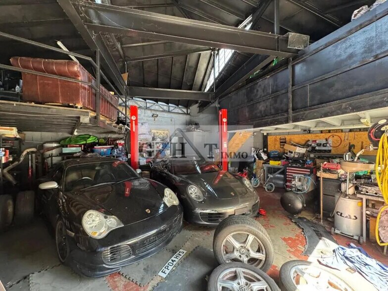 Industriel/Logistique dans Évry-Courcouronnes à vendre - Photo de l’immeuble – Image 2 sur 9