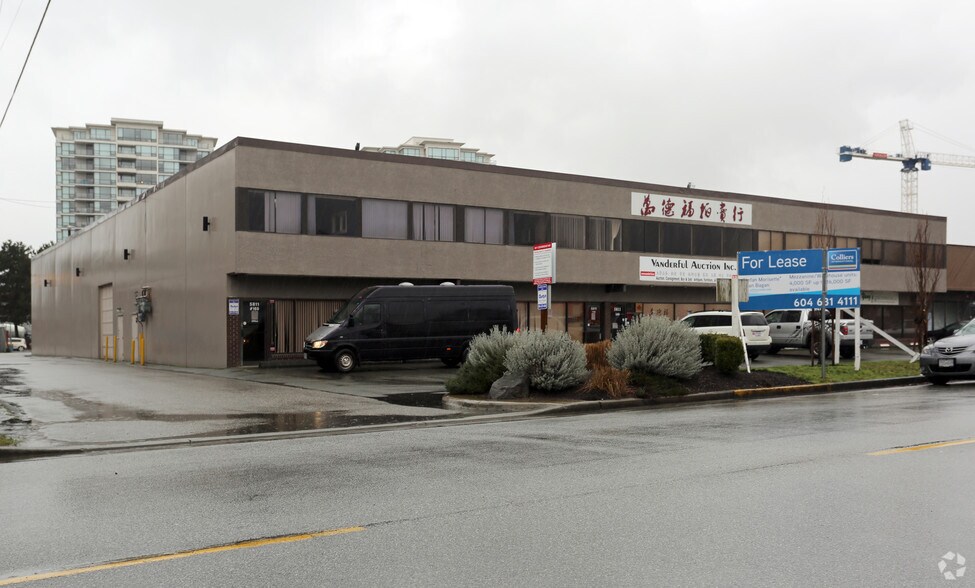 5811 Cedarbridge Way, Richmond, BC à louer - Photo principale – Image 1 sur 5