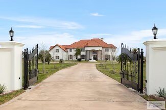 25219 Bass Blvd, Harlingen, TX à vendre - Photo de l’immeuble – Image 2 sur 54