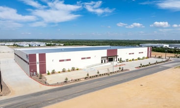 172 Interamerica Blvd, Laredo, TX à louer Aérien– Image 1 sur 8