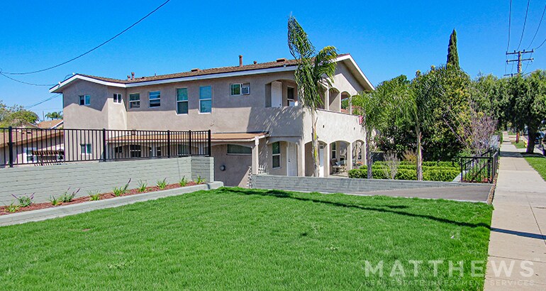 133 S Melrose St, Placentia, CA à vendre - Photo de l’immeuble – Image 1 sur 14