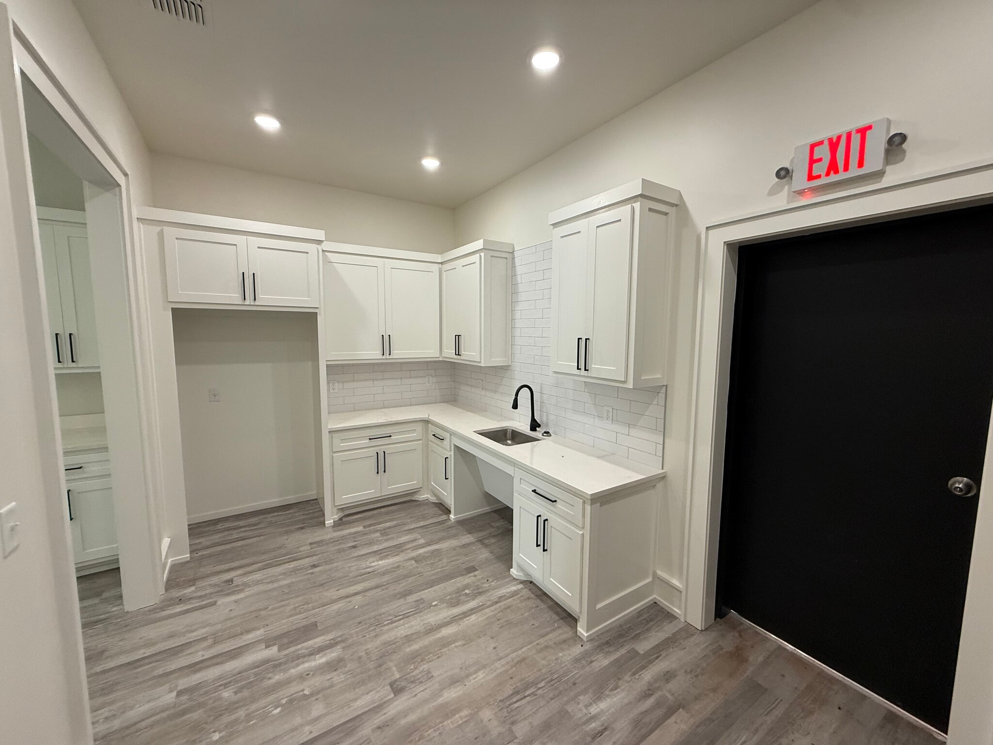 8810 Valencia Ave, Lubbock, TX à louer Photo de l’immeuble– Image 1 sur 10