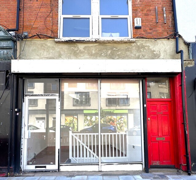 199 Garratt Ln, Londres à louer - Photo de l’immeuble – Image 1 sur 2