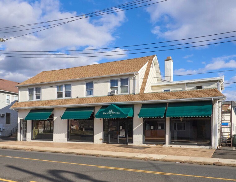 661-663 2nd Street Pike, Southampton, PA à vendre - Photo de l’immeuble – Image 2 sur 4