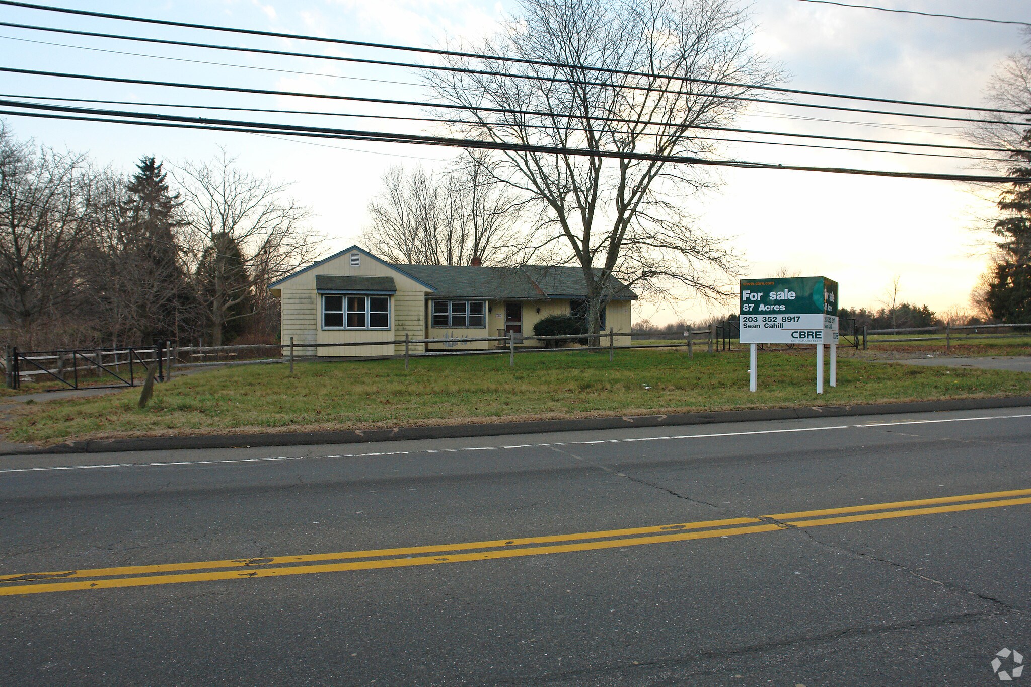 777-779 E Main St, Branford, CT à louer Photo principale– Image 1 sur 2