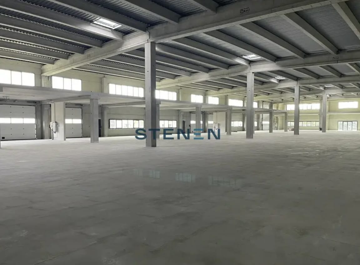 Local d’activités dans La Ciotat à louer Photo intérieure– Image 1 sur 8