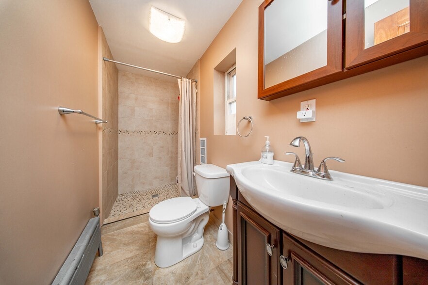 2334 Sound St, Astoria, NY à louer - Autre – Image 3 sur 10