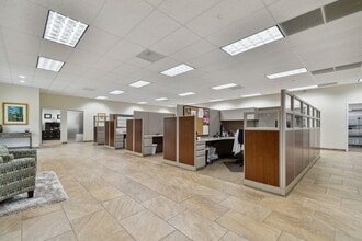 8258 118th Ave N, Largo, FL à vendre Photo intérieure– Image 2 sur 20