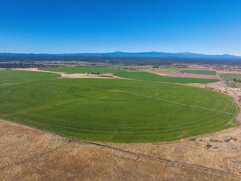 11705 SW Shumway Rd, Powell Butte, OR à vendre - Photo de l’immeuble – Image 3 sur 28