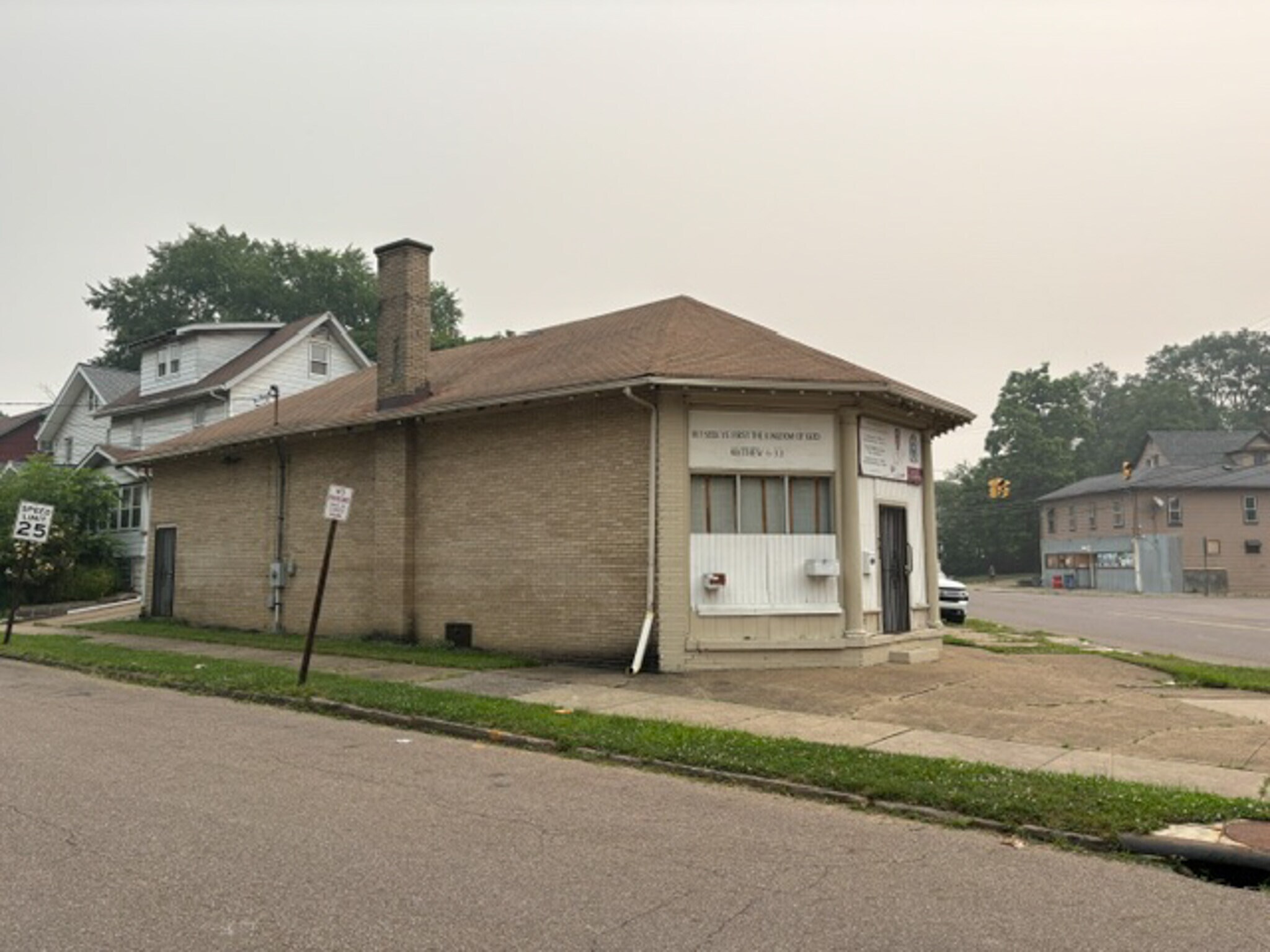 791 Johnston St, Akron, OH à vendre Photo principale– Image 1 sur 5