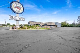 Plus de détails pour 890 E US Highway 45, Mundelein, IL - Local commercial à vendre