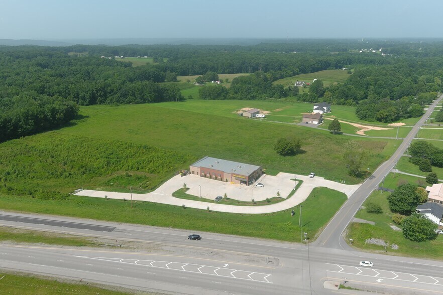Roberts Road w, Portland, TN à vendre - Photo de l’immeuble – Image 2 sur 4