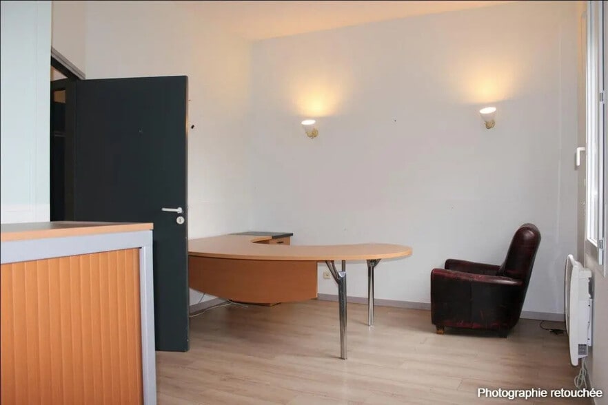 Local d’activités dans Pau à louer - Photo intérieure – Image 2 sur 4