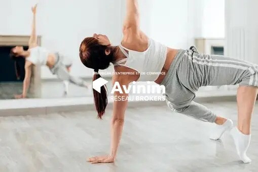 Local commercial dans Saint-Genis-Pouilly à louer - Photo de l’immeuble – Image 3 sur 6