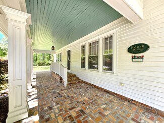 Plus de détails pour 422 Village Rd, Shallotte, NC - Bureau à vendre