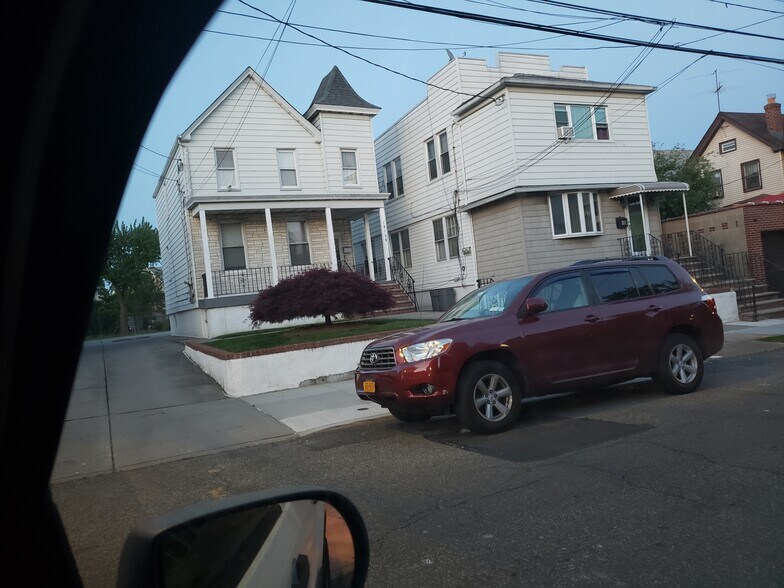 10159 105th St, Ozone Park, NY à vendre - Photo de l’immeuble – Image 3 sur 3