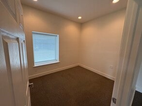 1325 Shannon Rd E, Sulphur Springs, TX à louer Photo intérieure– Image 1 sur 8