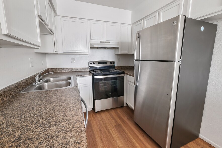 3801 N 23rd Dr, Phoenix, AZ à vendre - Photo de l’immeuble – Image 2 sur 17