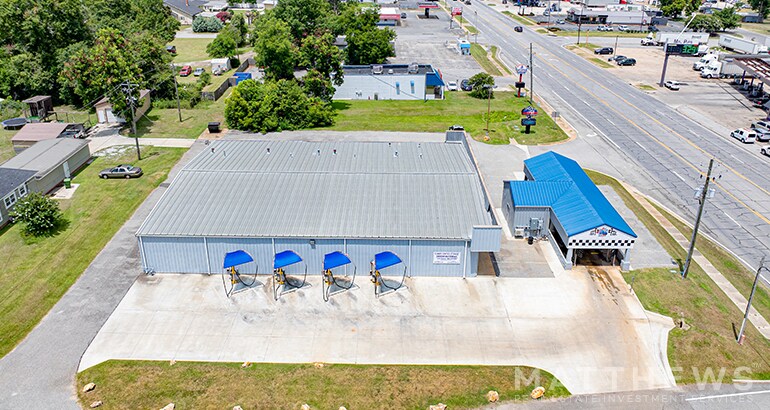 409 E 3rd St, Donalsonville, GA à vendre - Photo de l’immeuble – Image 2 sur 4