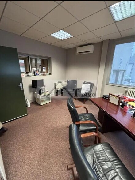 Bureau dans Villeneuve-la-Garenne à louer - Photo intérieure – Image 3 sur 4