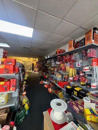 Plus de détails pour 1330-1330A Uxbridge Rd, Hayes - Local commercial à louer