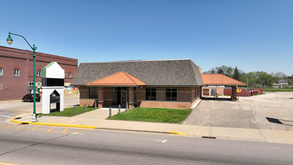 36328 Main St, Whitehall, WI à vendre - Photo de l’immeuble – Image 2 sur 33