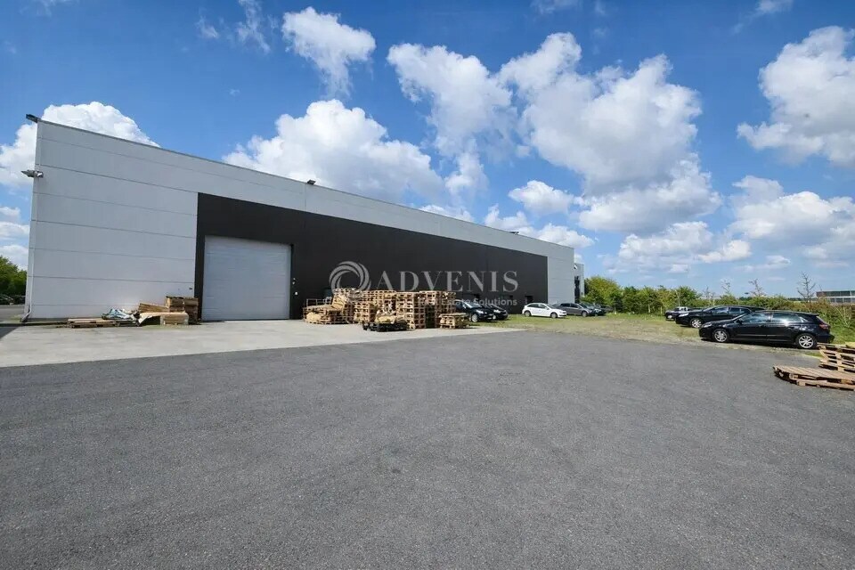 Local d’activités dans Ferrières-en-Brie à louer Photo de l’immeuble– Image 1 sur 11