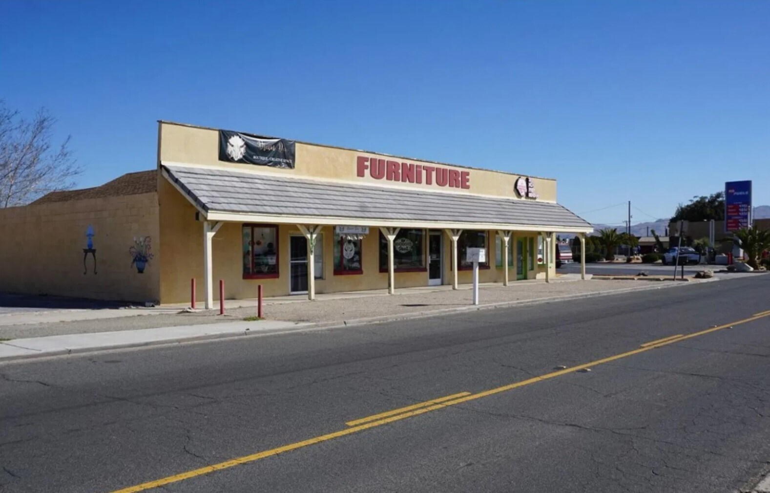21878 Outer Highway 18, Apple Valley, CA à vendre Photo principale– Image 1 sur 4