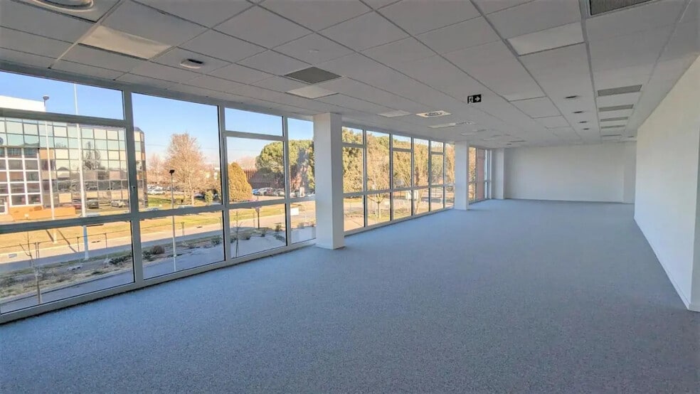 Bureau dans Labège à louer - Photo de l’immeuble – Image 1 sur 27